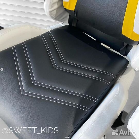 Компьютерное кресло Lion с подставкой под ноги