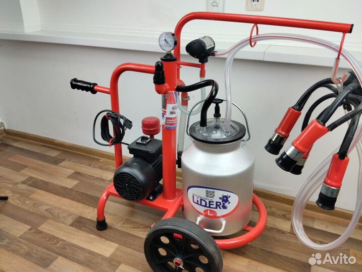 Доильный аппарат Лидер luxe 20.4