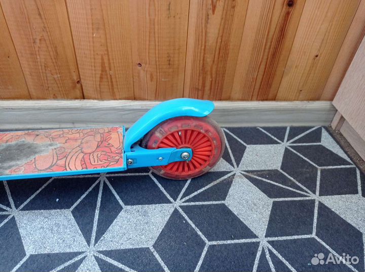 Самокат детский со светящимися колесами