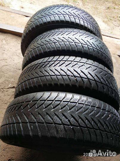 Goodyear UltraGrip+ SUV 225/65 R17