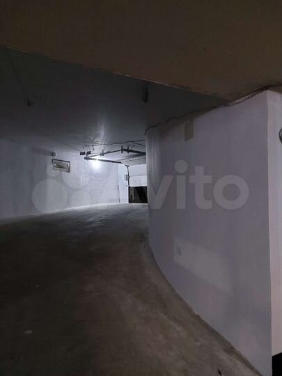 Машиноместо, 16 м²