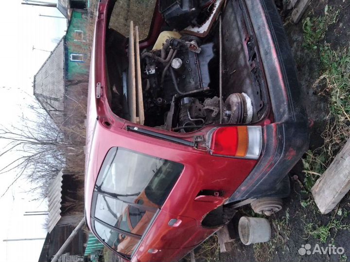 Стекло багажника и др. Зч. Ниссан ад 92г