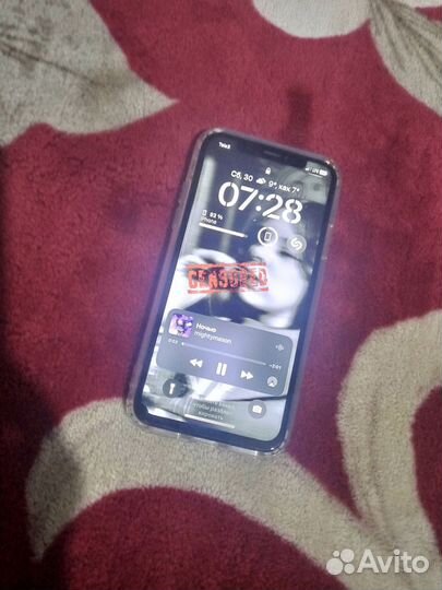 Телефон iPhone X/64gb