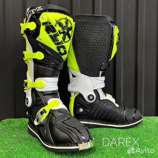 Мотоботы в наличии