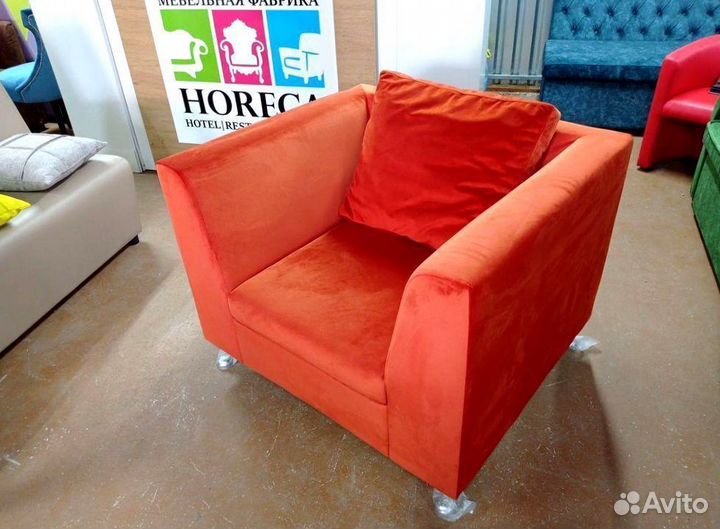 Диван для дома, кафе и офиса