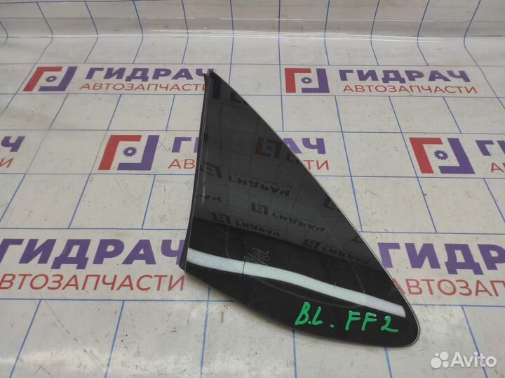 Стекло кузовное глухое левое Ford Focus 2 1362993