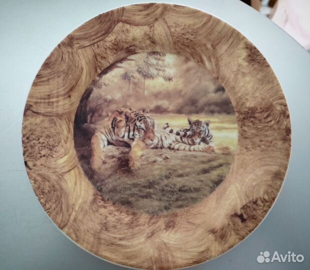 Тарелка декоративная 