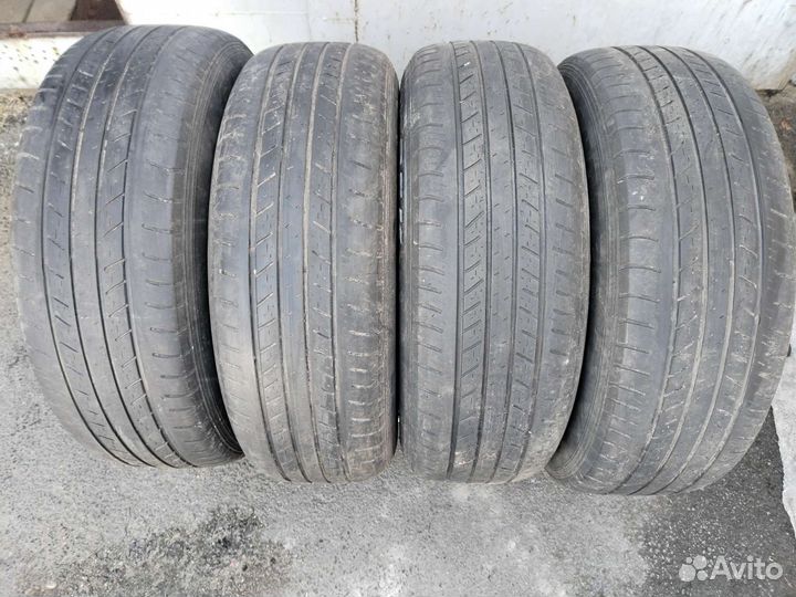 Mitsubishi Outlander 225/65R17