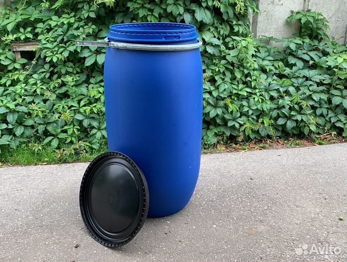 Бочка пластиковая 250 литров