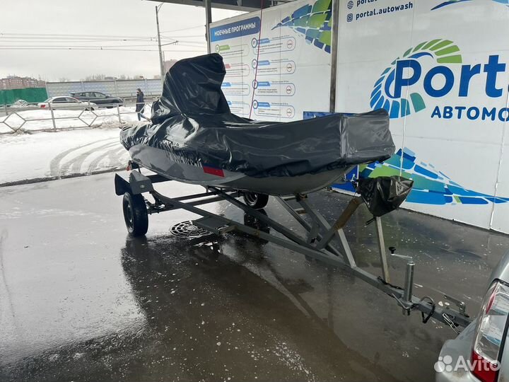 Моторное судно Grizzly 420