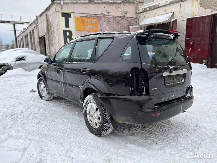 В разбор Ssang Yong Rexton 2006, 2.3