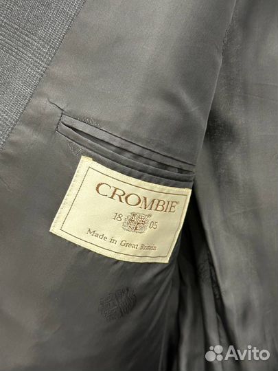 Двубортный пиджак премиального бренда Crombie