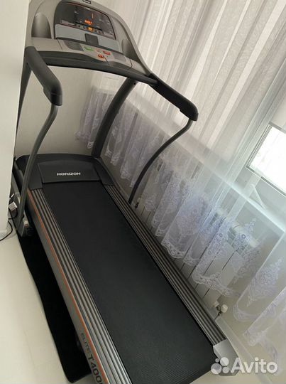 Профессиональная беговая дорожка Horizon T4000