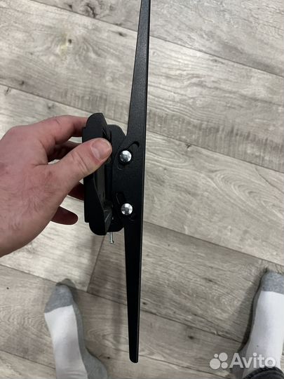 Кронштейн для телевизора