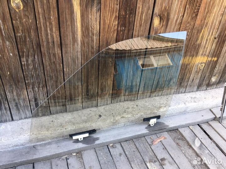 Стекло боковые