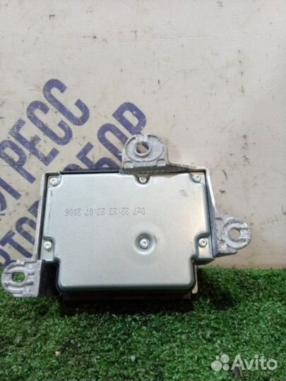 Блок управления подушками безопасности (SRS)