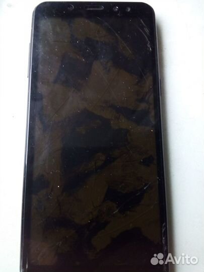 Samsung Galaxy A8 (2018), 4/32 ГБ