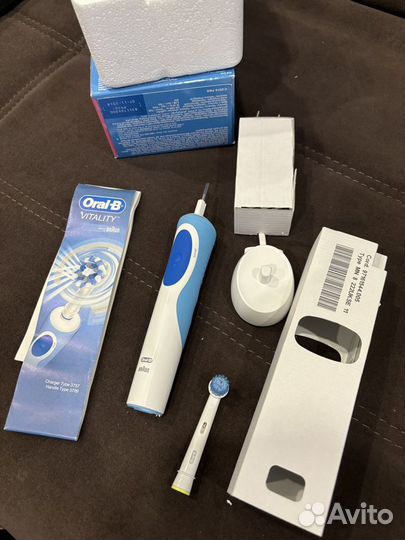 Зубная щетка oral b