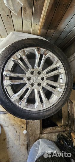 Колеса на Cadillac Escalade R22