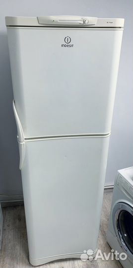 Холодильник Indesit