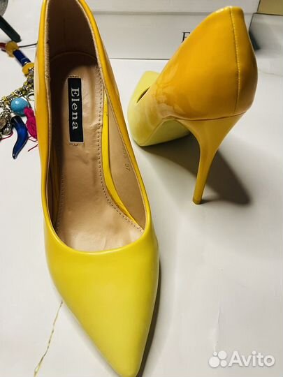 Новые лаковые лодочки на шпильке