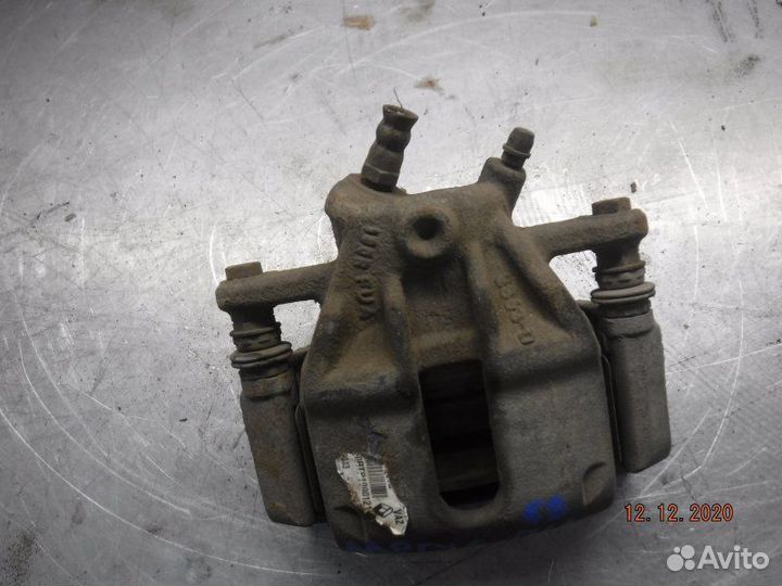 Суппорт передний левый Лада Largus K4M 2013