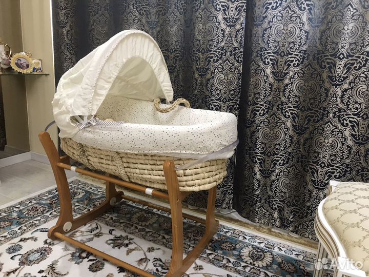 Люлька-колыбель плетеная Mothercare с подставкой