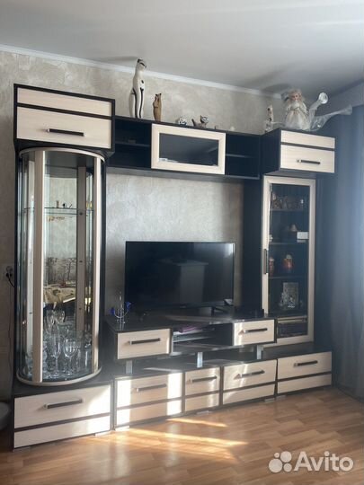 Стенка в гостиную