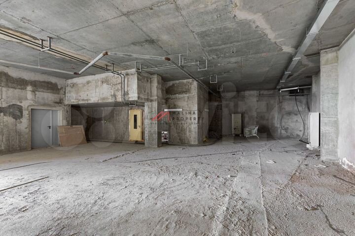 Продам торговое помещение, 395 м²