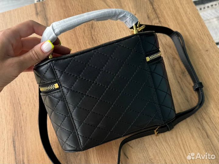 Сумка Yves Saint Laurent Gaby Vanity Bag