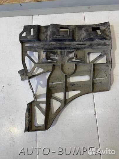 Ford Galaxy 2007- Кронштейн заднего бампера правый