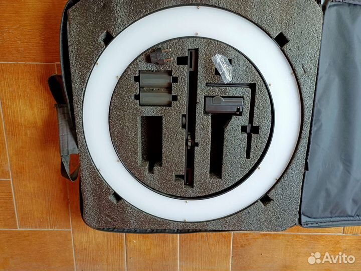 Кольцевая лампа falconeyes проф