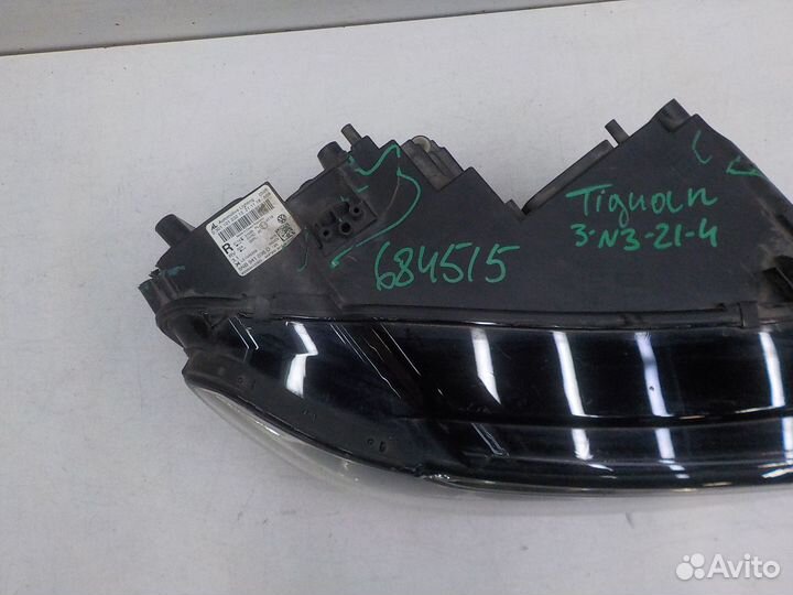 Б/У Б/У Фара правая 5NB941036D VAG