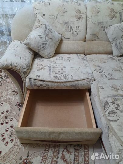 Угловой диван