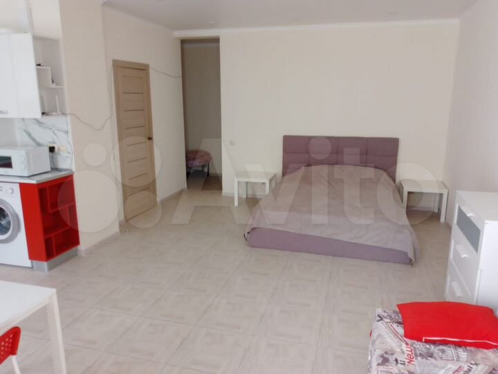 Квартира-студия, 42 м², 2/3 эт.
