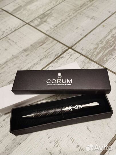 Corum Pen black