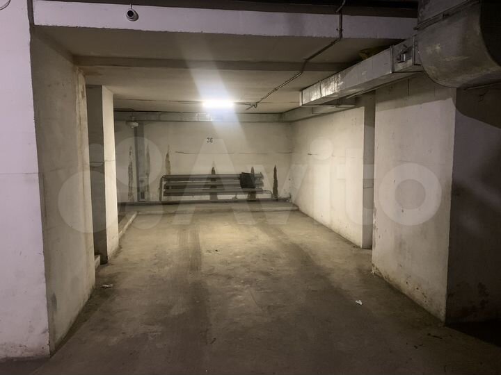 Машиноместо, 27 м²