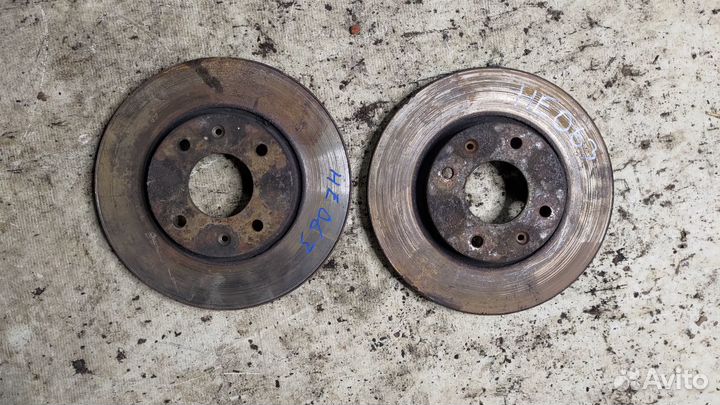 Диск тормозный передний Хендай Элантра 3 Hyundai