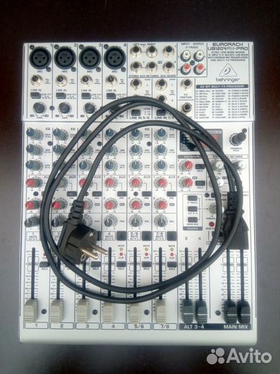 Микшерный пульт Behringer eurorack UB1204FX-PRO