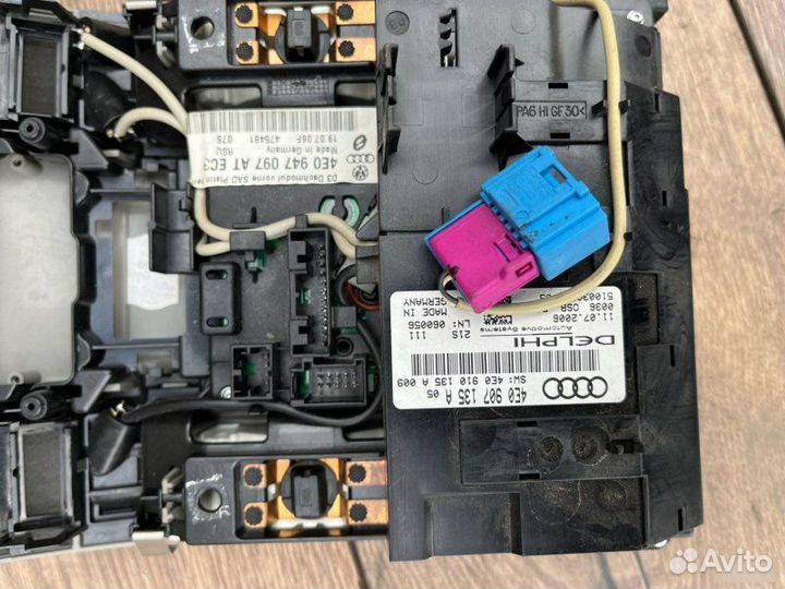 Фонарь салона (плафон) Audi A8 D3 3.2 2007