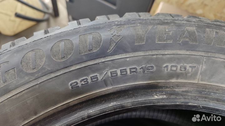 Goodyear UltraGrip 235/55 R19