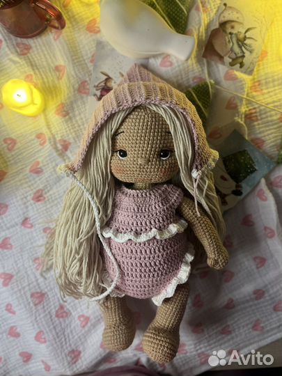 Вязанная кукла ручной работы