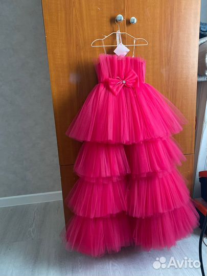 Платье для девочки нарядное 104 110
