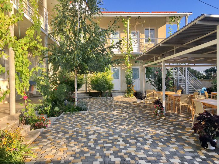 Комната 15 м² в 1-к., 1/2 эт.