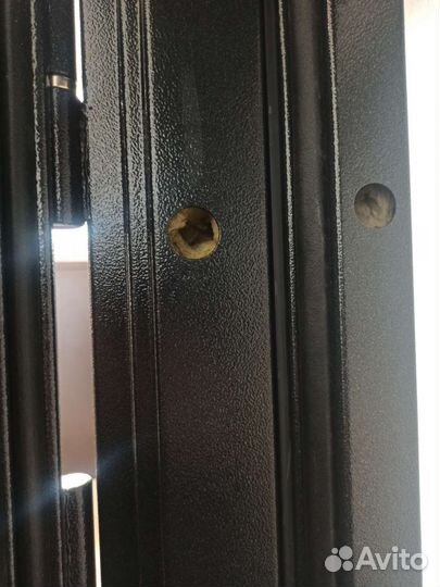 Дверь входная металлическая с терморазрывом