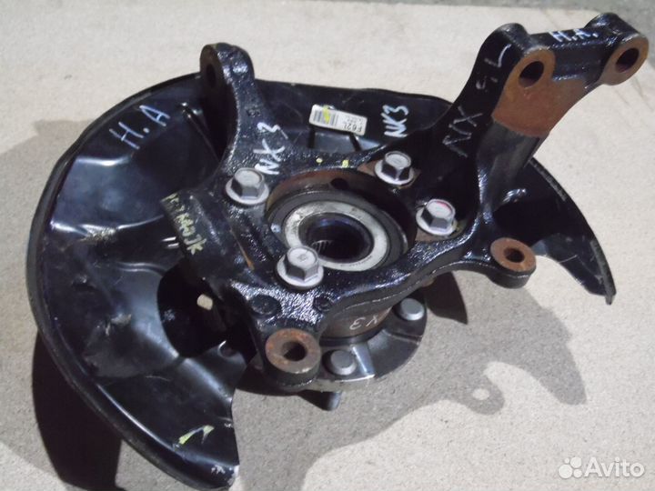 Поворотный кулак левый Лексус NX