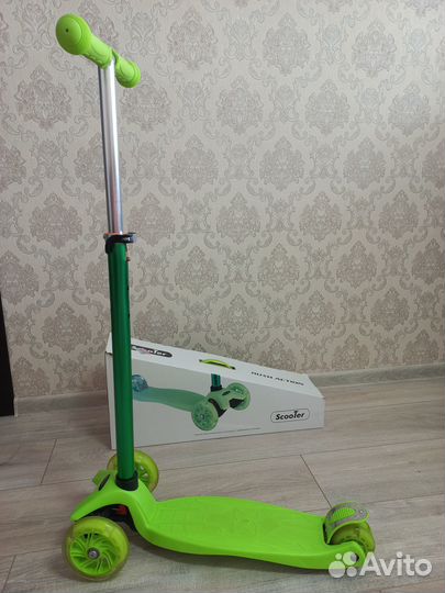Самокат трехколесный бу