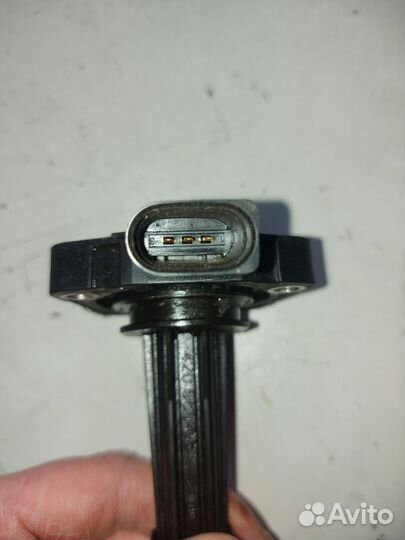 Датчик уровня масла Skoda Yeti