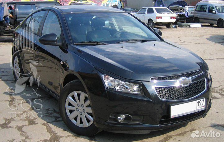 Накладки на передние фары реснички Chevrolet Cruze