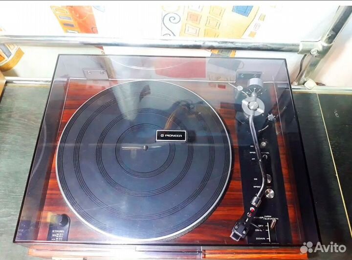 Проигрыватель винила Pioneer PL-1100